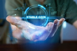 "Banking sector calls for allowing interest on won-denominated stablecoins…could it become a variable in legislative debate?"
