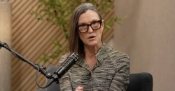 “カネのなる木お姉さん”キャシー・ウッド氏「ビットコインはすでに機関化が進行中…崩壊の繰り返しは終わった」