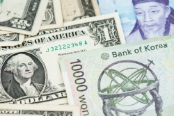Won-dollar exchange rate tops 1,480 intraday for the first time in a month