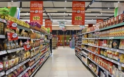 US March Retail Sales Rise 1.7%, Most in a Year