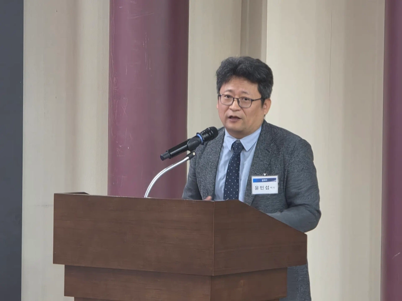Dr. Yoon Min-seop of the Digital Consumer Research Institute is speaking at the 'Seeking Stablecoin Governance' seminar held at the National Assembly in Yeouido on the 2nd. / Photo = Jinwook, BloomingBit reporter