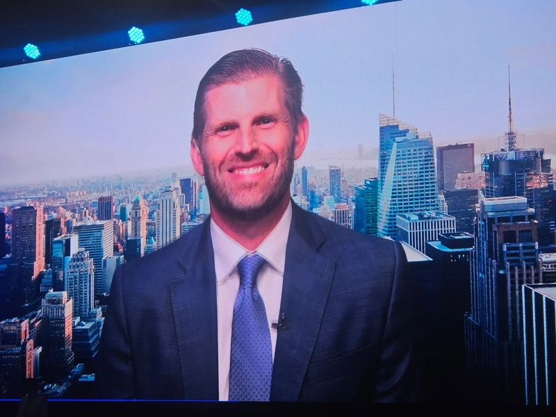Eric Trump is giving a speech at 'Upbit D Conference 2025'./Photo=Lee Su-hyun, Bloomingbit reporter