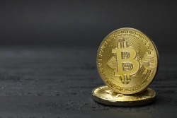 [2026 Bitcoin Outlook] Industry divided..."ETF drives rebound" vs "Long correction coming"