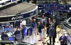 Rotation from semiconductors to traditional industries… major indexes finish mixed [New York stock market briefing]