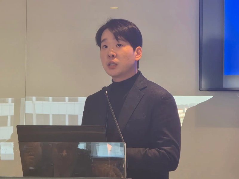 나현종 한양대학교 교수가 8일 서울 여의도 NH금융타워에서 진행된 '한국증권학회 공동 심포지엄'에서 '스테이블코인 도입에 필요한 금융기관의 리스크관리와 내부통제'를 주제로 발언하고 있다./사진=진욱 블루밍비트 기자