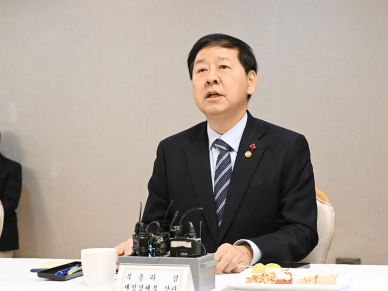 Deputy Prime Minister and Minister of Finance and Economy Koo Yun-cheol. Photo=Ministry of Finance and Economy