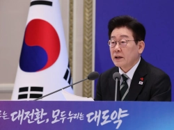 "The won is likely to fall to around 1,400 per dollar in a month or two"… President Lee also delivers verbal intervention