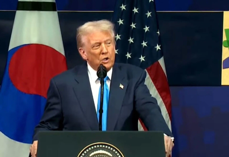 APEC CEOサミットで演説するドナルド・トランプ米大統領 / 写真=MBC YouTubeキャプチャ