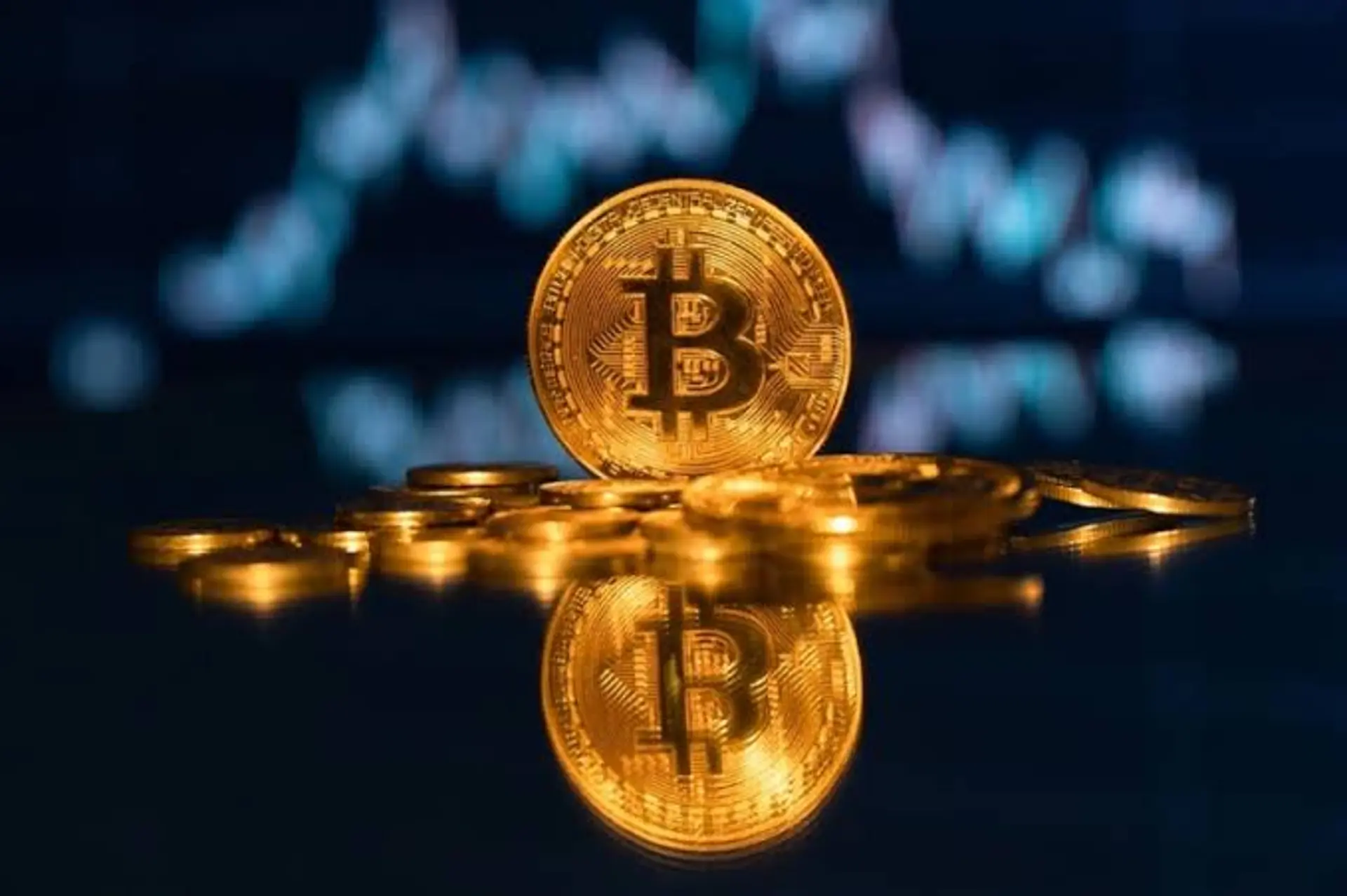 Bitcoin Reclaims $84,000 as Treasury Yields Stabilize, Spot ETF Inflows Continue