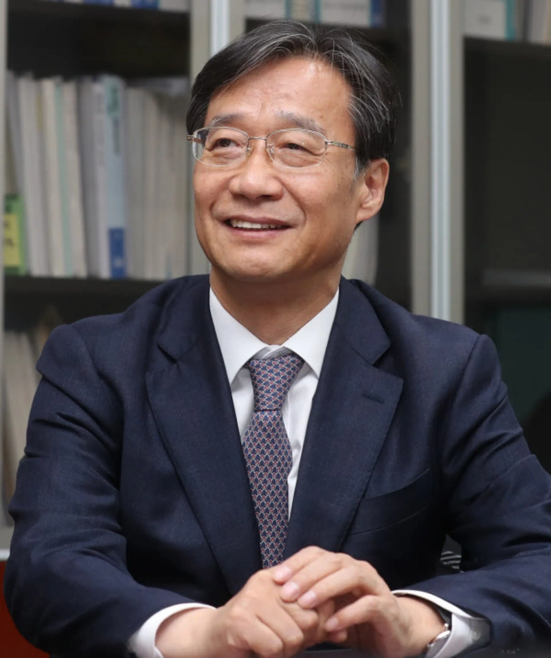 Yoo Dong-soo, chair of the National Assembly's Political Affairs Committee and a Democratic Party lawmaker. Photo: Office of Rep. Yoo Dong-soo