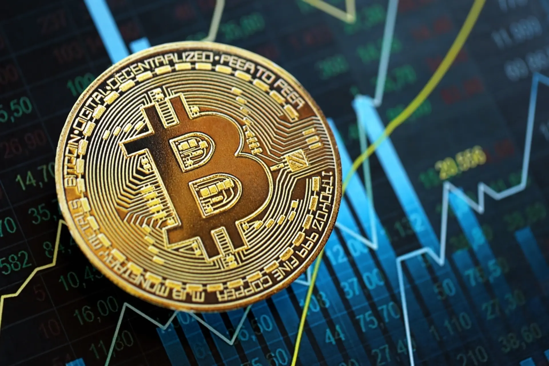Bitcoin Regains $81,000 After Two Weeks as Solana Jumps 11%