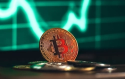 Bitcoin Retests $80,000 Amid Middle East Tensions, Reaches 12-Week High