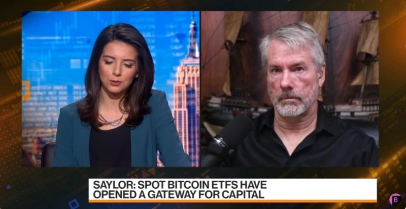 마이클 세일러 마이크로스트래티지 회장(우)이 블룸버그TV와 인터뷰를 진행하고 있다. / 출처=블룸버그TV 유튜브 캡처